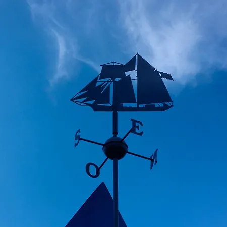 Le Tipi Bleu Tiny House Neuve Avec Terrasse Et Jardin *